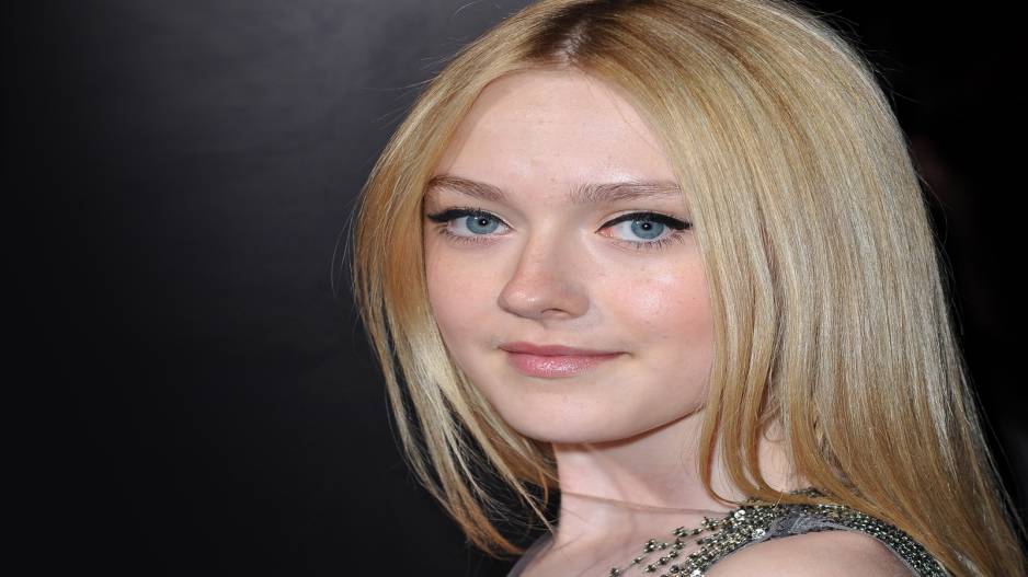 Dakota Fanning joins thriller The Postcard Killings
