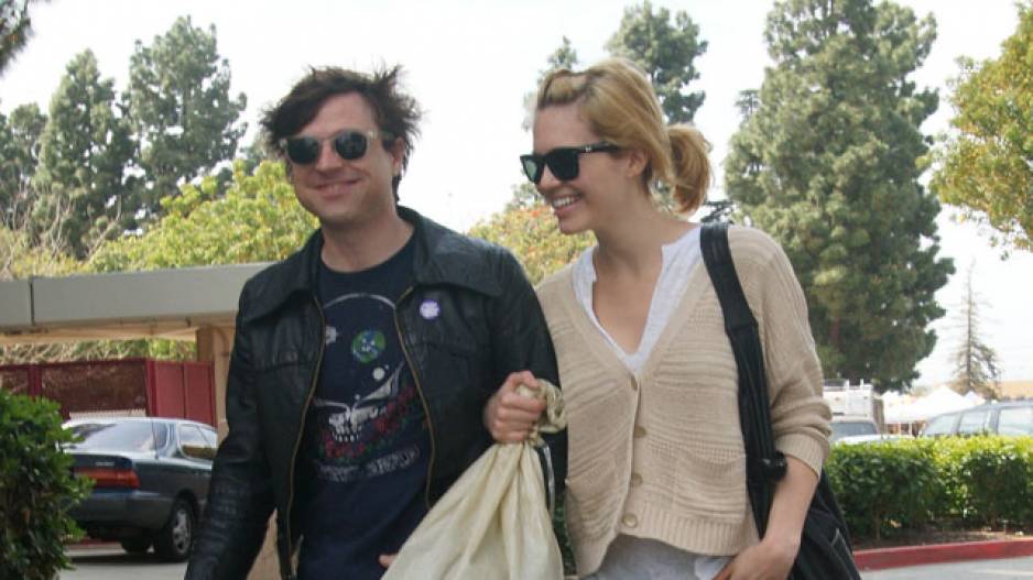 Mandy Moore, Ryan Adams officially divorced