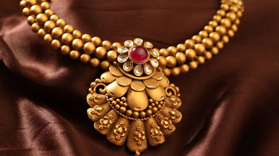 Gold Price Today 12th April 2024: ବଢୁଛି ସୁନା ଦର, କିଣିବା ପୂର୍ବରୁ ଜାଣି ନିଅନ୍ତୁ କେତେ ରହିଛି ଦାମ୍