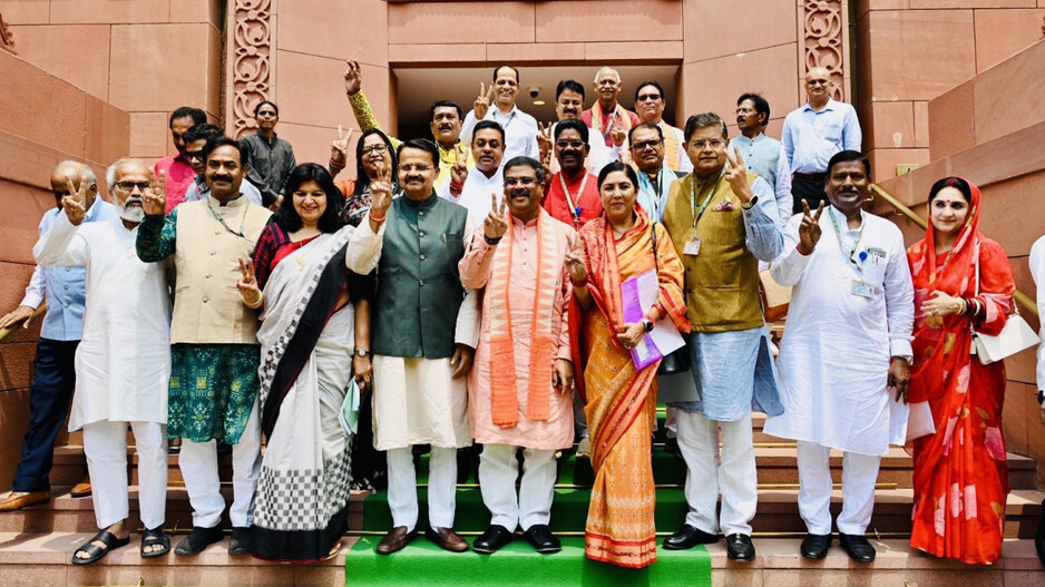 ସଂସଦରେ ଶୁଭିଲା ଓଡ଼ିଆ ଅସ୍ମିତାର ସ୍ୱର, ଶପଥ ନେଲେ ଓଡ଼ିଆ ସାଂସଦ