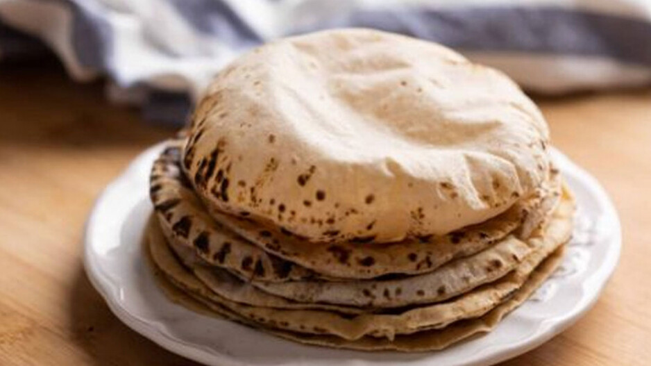 Tips for making perfect fluffy rotis follow these steps