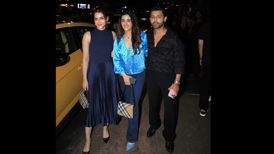 Kriti Sanon: ନୂପୁରଙ୍କ ସହିତ ମଜ୍ଜା କରୁଛନ୍ତି କ୍ରିତି ସେନନ୍; ପାଖରେ ଭଉଣୀଙ୍କ ବୟଫ୍ରେଣ୍ଡ