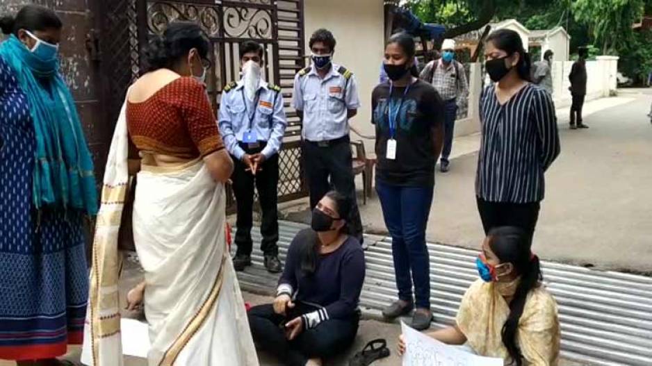 The authorities of Rama Devi Women s University on Monday postponed the ...