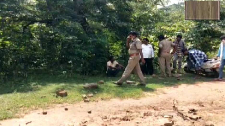 Residents of Kanakpur village in Koksara block of Kalahandi district