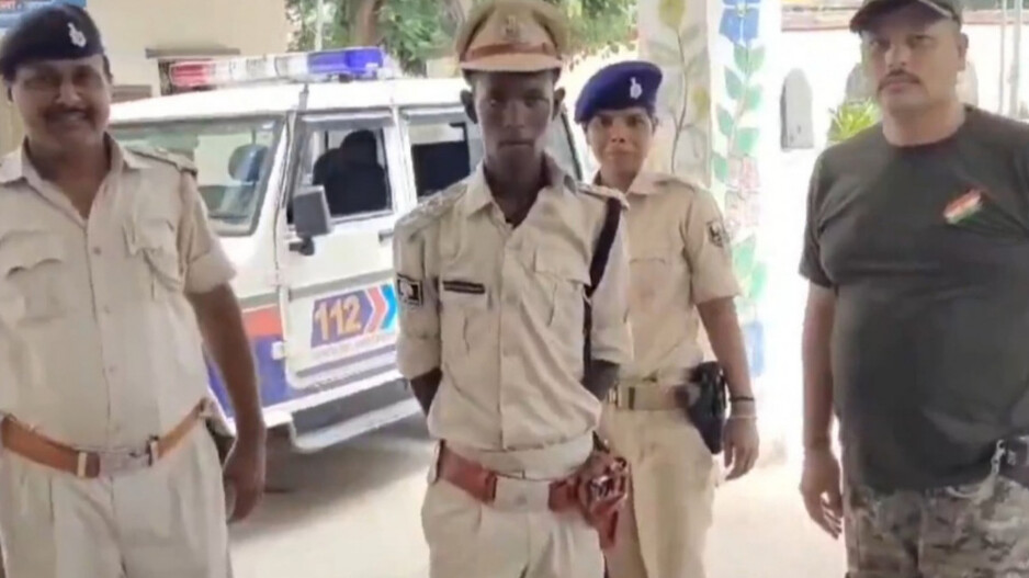Officers Invite ‘Imposter’ into Police Station – See What Unfolds!