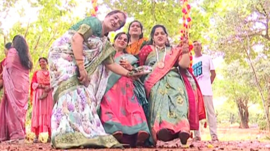 From traditional pithas to paan, Pahili Raja marks joyful start of ...