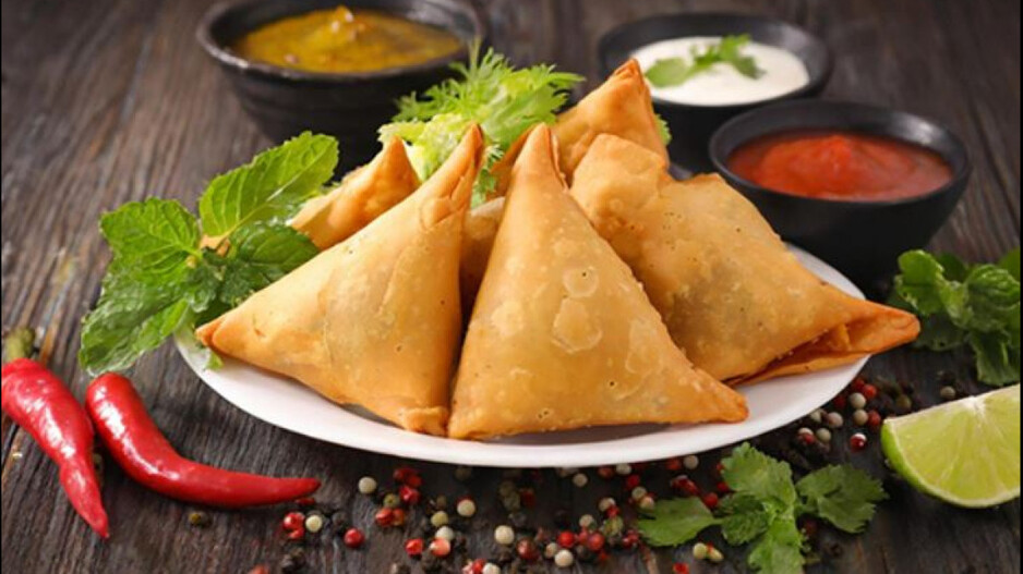 Story Of Samosa: କିଭଳି ଭାରତକୁ ଆସିଲା ସିଙ୍ଗଡ଼ା, କିଏ ଆଣିଥିଲା....ପଢ଼ନ୍ତୁ ...
