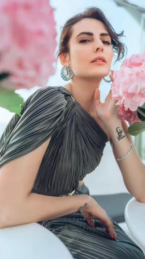 Mandana Karimi opened up about her husband slept with every friend