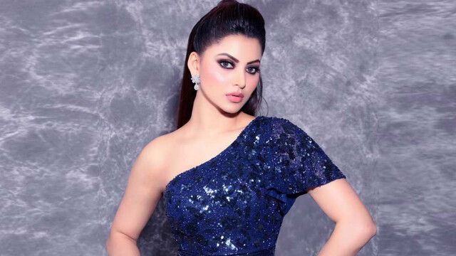 Urvashi Rautela’s private bathroom video leaked! Fans call it breach of