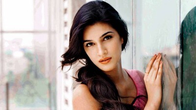 609733-kriti4