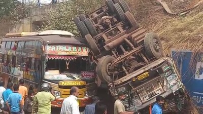 Accident (2)