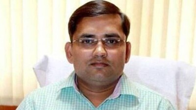 Anuj-Kumar-Jha-Ayodhya-DM