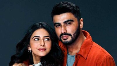 Arjun-Kapoor-With-Romance-R