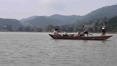 BOAT-CAPSIZE