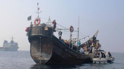Bangladeshi Fishermen Rescued