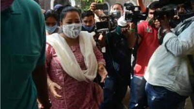 Comedian Bharti Singh Arrested By NCB, Husband Being Quizzed
