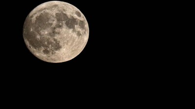 Black-moon