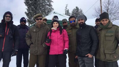 Bollywood-Sunny-Leone-Army