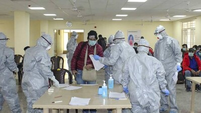 COVID-Testing-At-AIIMS-Delh