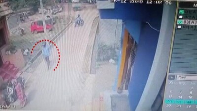 Chain snatching