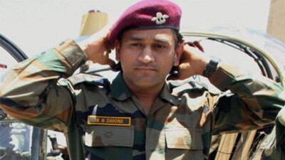 Dhoni-Army