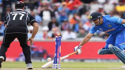Dhoni-Runout