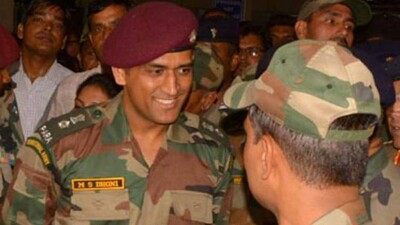 Dhoni1