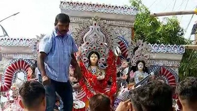 Durga-Idol-Immersion