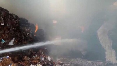 Fire-in-Emami-Paper-Mills