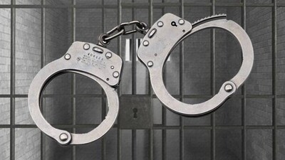 Handcuff