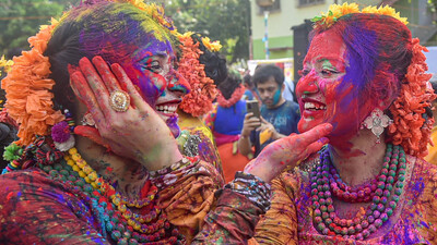 Holi 2022