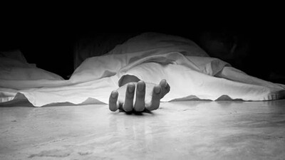 Boy Hangs Self 