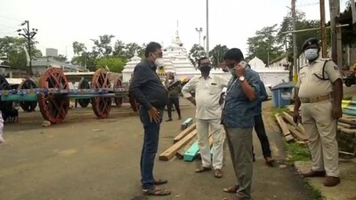 Crackdown on chariot construction