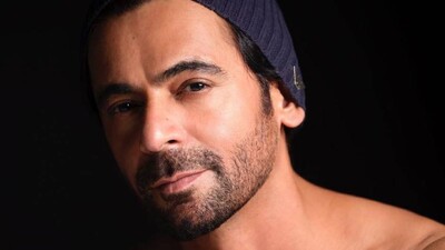 The Kapil Sharma Show's Sunil Grover Reveals All in Shirtless Photoshoot With Dabboo Ratnani