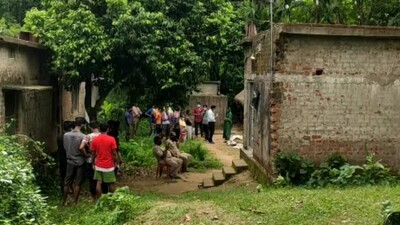 Shocking! Man Kills Self After Attacking 2 Of Family; Daughter Dead, Wife Critical