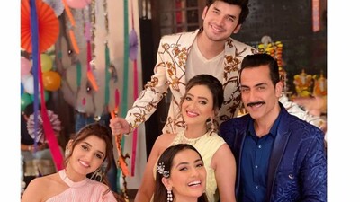 Anupamaa: Kavya's Pregnancy News Amid Samar's Birthday Bash To Create More Drama