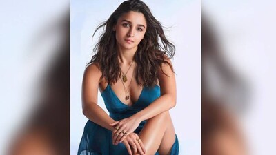 Alia Bhatt Glams Up Sunday With Her Sultry Look, Samantha Akkineni Sends A Red Heart