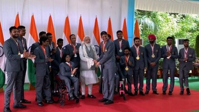 PM Modi Meets Paralympic Stars