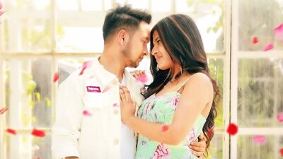 Indian Idol 12s Pawandeep Rajan, Arunita Kanjilal Engagement In New Video Surprises Fans #Watch