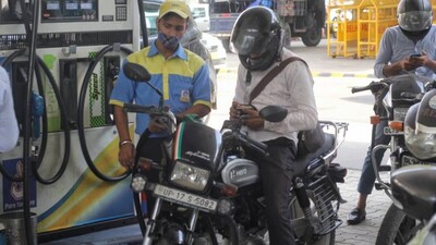 Petrol, Diesel Rates Raised Again By 35 Paise/Ltr