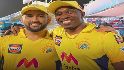MS Dhoni and Dwayne Bravo