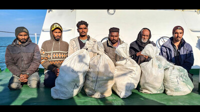6 Suspected Pakistani Nationals