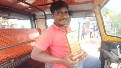 Auto Driver Returns Box Of Tourist In Puri