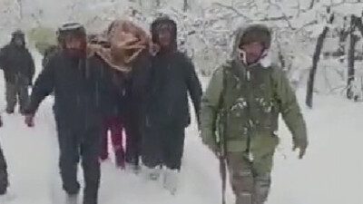 Army's Gallant Help To Pregnant Women Wins Hearts In Kashmir