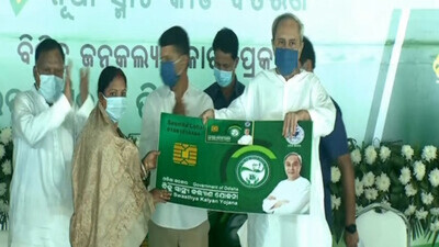 Naveen Plays 'Lasswell Theory'