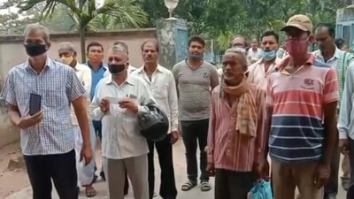 Distressed Ganjam Farmers Stage Protest Over Non-Procurement Of Paddy, Minister Blames Weather