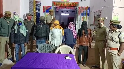 Fake Maoists arrested