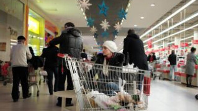 Russians Rush To Turn Their Cash Into Consumer Goods Before Prices Leap Up