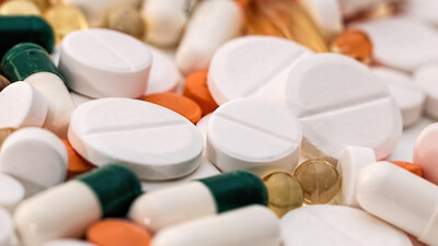 Who bans 4 sub standard medicines in West Africa