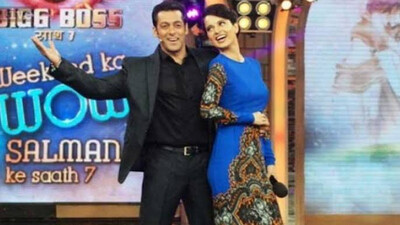 Salman Khan promotes Dhaakad, fans request Tiger to marry Kangana Ranaut